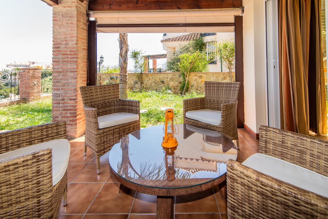 Ample Villa at Benalmádena Coast Esterno foto